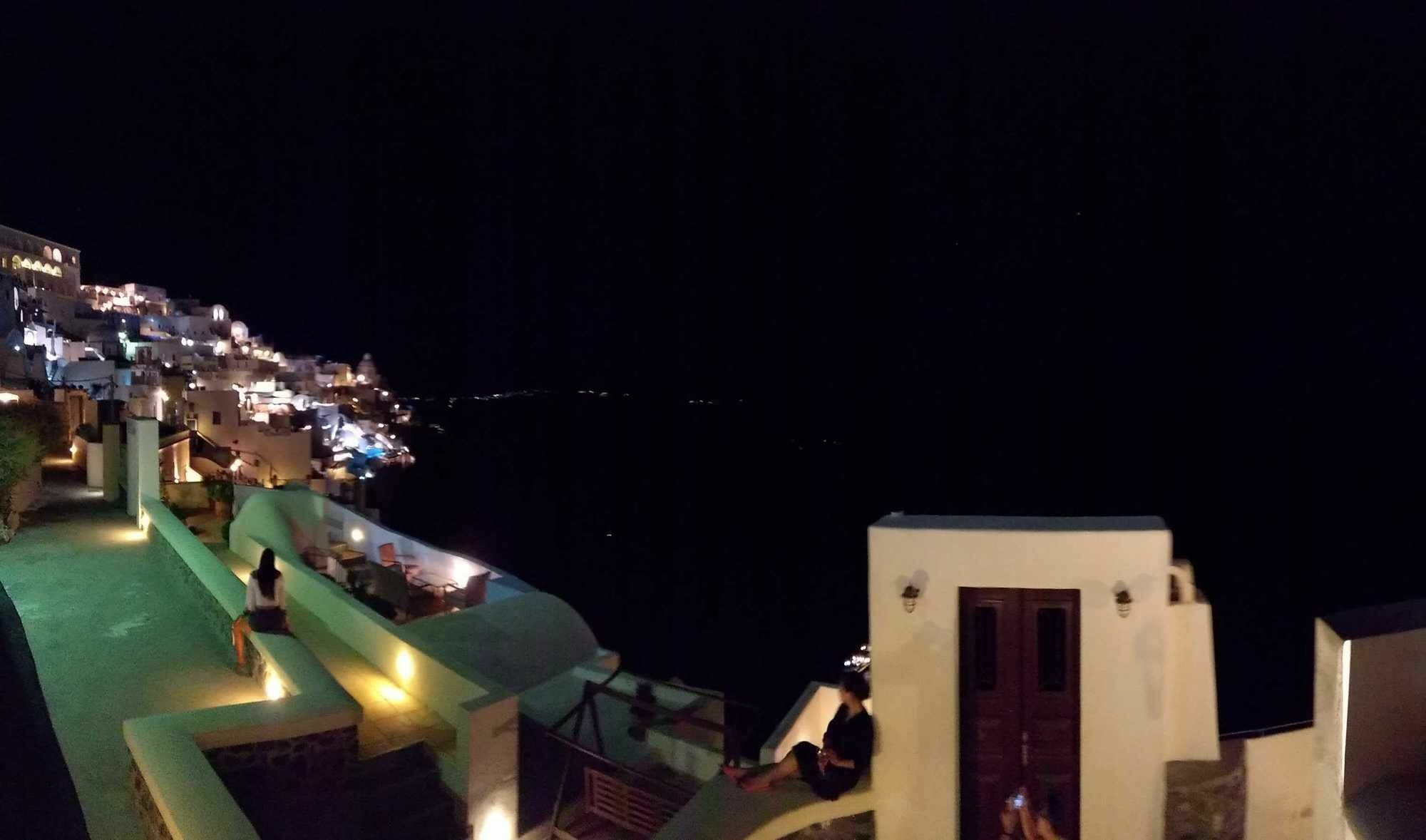 Akron Cliff Suite Fira  Exterior foto